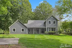 341 N Lakeshore Dr, Holland, MI 49424 - Photo 3