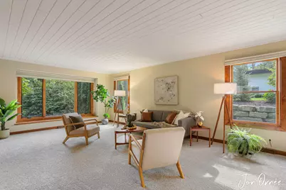 341 N Lakeshore Drive, Holland, MI 49424 - Photo 7