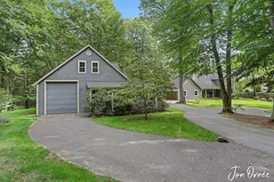 341 N Lakeshore Dr, Holland, MI 49424 - Photo 37