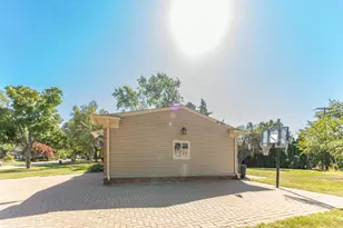 2616 Douglas Dr, Bloomfield Hills, MI 48304 - Photo 7