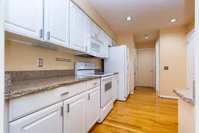 1093 Fairways Blvd Boulevard, Troy, MI 48085 - Photo 11