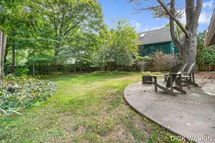 43 Ellis St, Douglas, MI 49406 - Photo 3