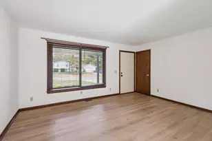 2981 Wolhavn Ln, Jackson, MI 49201 - Photo 9