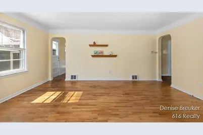 3261 Essex Street NE, Grand Rapids, MI 49525 - Photo 5