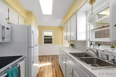 3261 Essex Street NE, Grand Rapids, MI 49525 - Photo 9