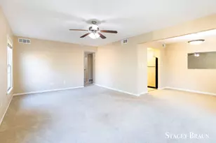 2530 Village Dr SE, Grand Rapids, MI 49506 - Photo 11