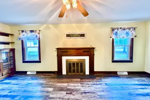 95 S West St, Hillsdale, MI 49242 - Photo 13