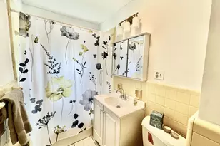 95 S West St, Hillsdale, MI 49242 - Photo 35