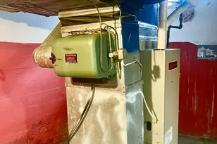 95 S West St, Hillsdale, MI 49242 - Photo 45