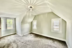 95 S West St, Hillsdale, MI 49242 - Photo 41