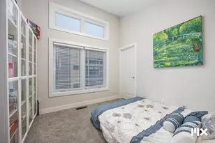 631 Fairview Ave NE, Grand Rapids, MI 49503 - Photo 25