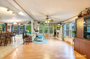 20449 W Gates Rd, Howard City, MI 49329 - Photo 9