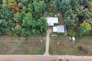 20449 W Gates Rd, Howard City, MI 49329 - Photo 5