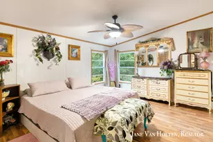 20449 W Gates Rd, Howard City, MI 49329 - Photo 19