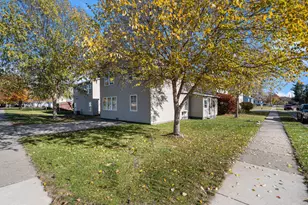 521 Spring Street SE, Lowell, MI 49331 - Photo 5