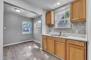 10904 Mogul St, Detroit, MI 48224 - Photo 9