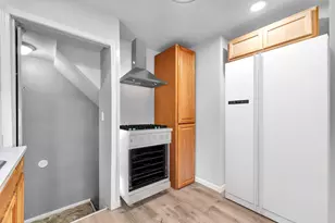 10904 Mogul St, Detroit, MI 48224 - Photo 7