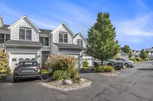 963 W Savidge St, Spring Lake, MI 49456 - Photo 3