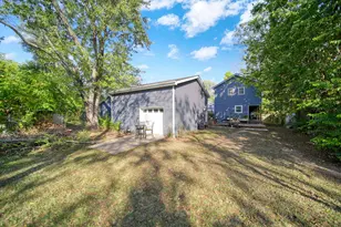 335 Wall St, Jackson, MI 49203 - Photo 39