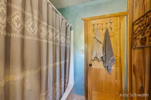 881 Brent Dr, Sherwood, MI 49089 - Photo 17