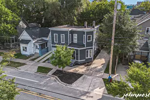 646 Broadway Ave NW, Grand Rapids, MI 49504 - Photo 3