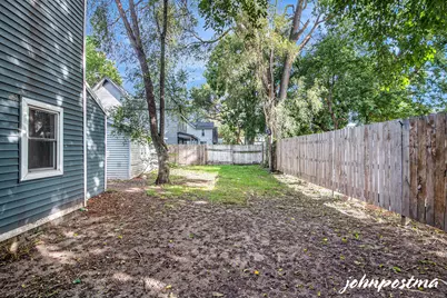 646 Broadway Avenue NW, Grand Rapids, MI 49504 - Photo 29