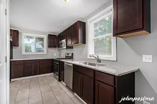 646 Broadway Ave NW, Grand Rapids, MI 49504 - Photo 15