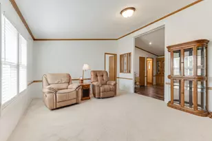 317 Cadgewith E, Lansing, MI 48906 - Photo 5