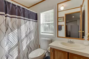 317 Cadgewith E, Lansing, MI 48906 - Photo 15