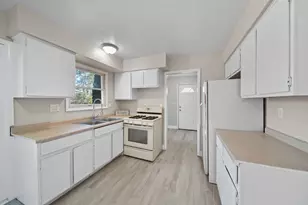 7265 Rosbolt Rd, Milan, MI 48160 - Photo 13