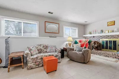 5135 Cheryl Dr, Almont, MI 48003 - Photo 11