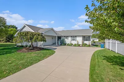 601 E Oak Street, Fremont, MI 49412 - Photo 1