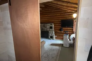 252 W Lake Dr, Cadillac, MI 49601 - Photo 5