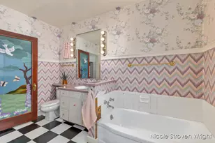 400 Fulton St E, Grand Rapids, MI 49503 - Photo 47