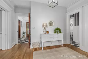 400 Fulton St E, Grand Rapids, MI 49503 - Photo 17