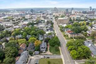 400 Fulton St E, Grand Rapids, MI 49503 - Photo 77