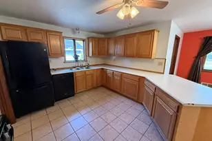 1310 W Giles Rd, Muskegon, MI 49445 - Photo 9