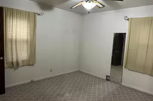 29715 Walnut St, Flat Rock, MI 48134 - Photo 7