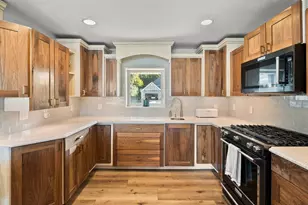 931 Treasure Island Dr, Mattawan, MI 49071 - Photo 21