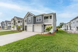 908 Indiana Ave, South Haven, MI 49090 - Photo 21