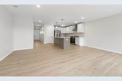 908 Indiana Avenue #11, South Haven, MI 49090 - Photo 3