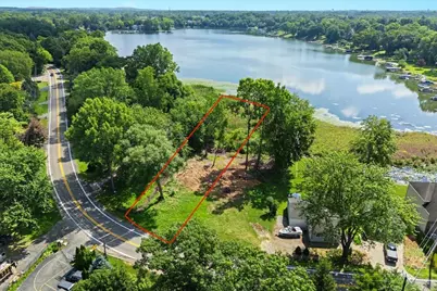 2020 Watkins Lake Road, Waterford, MI 48328 - Photo 21