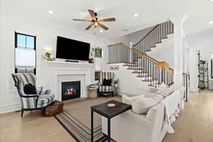 2020 Watkins Lake Rd, Waterford, MI 48328 - Photo 13