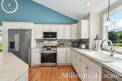 2899 Loehrs Landing Drive, Hastings, MI 49058 - Photo 7