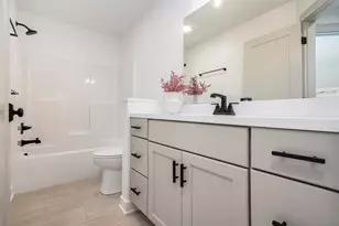 239 Cavelier Ave, Saint Joseph, MI 49085 - Photo 21