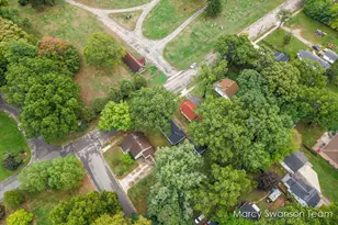 1753 Preston Ave NW, Grand Rapids, MI 49504 - Photo 31