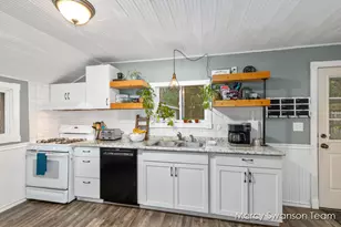 1753 Preston Ave NW, Grand Rapids, MI 49504 - Photo 11