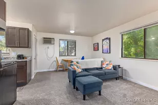 116 Coleman St SE, Grand Rapids, MI 49548 - Photo 7