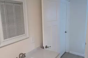 1009 N Ferry St, Ludington, MI 49431 - Photo 7