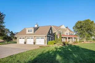 7505 Woodland Wy, Zeeland, MI 49464 - Photo 3